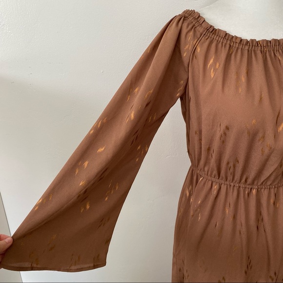 ✨ Flynn Skye Genevive Maxi Dress Gold Rush - Picture 4 of 10